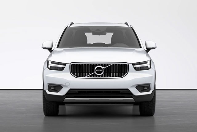 XC40-RECHARGE_bianco_foto2.jpg