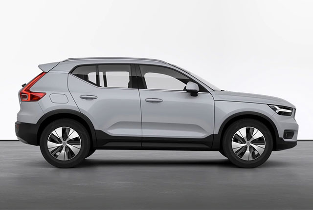 XC40-RECHARGE_grigio_foto3.jpg